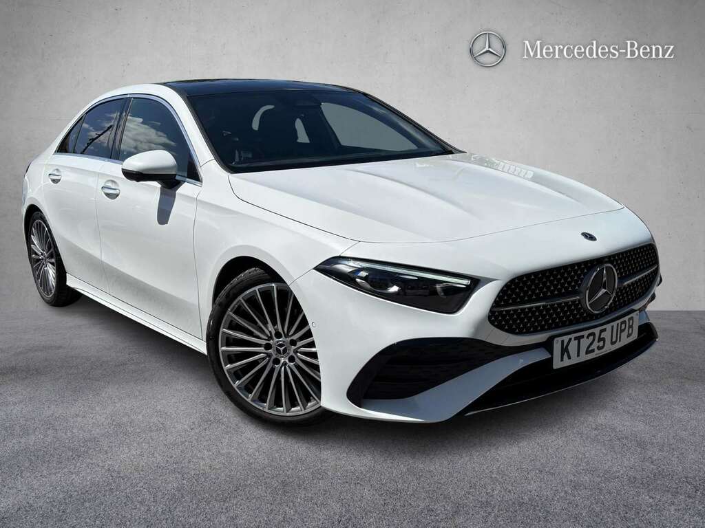 Mercedes-Benz A Class A200 Amg Line Premium Plus 2025 White