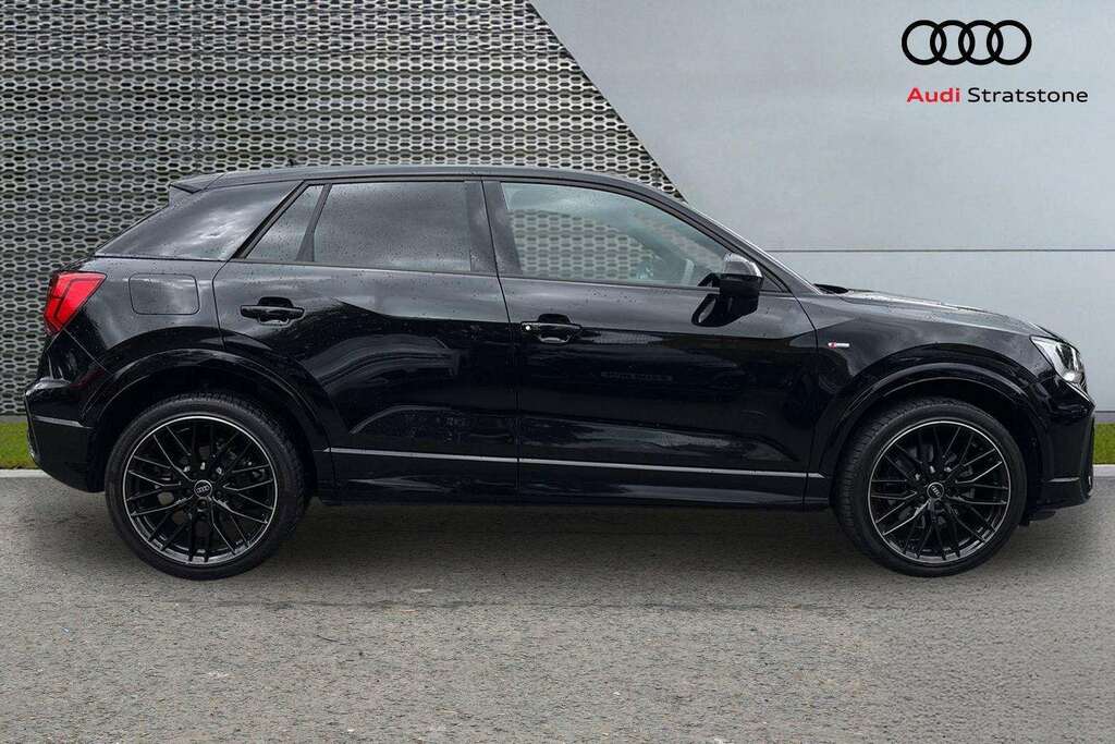 Audi Q2 30 Tfsi Black Edition 2023 VO73OLU Black #3