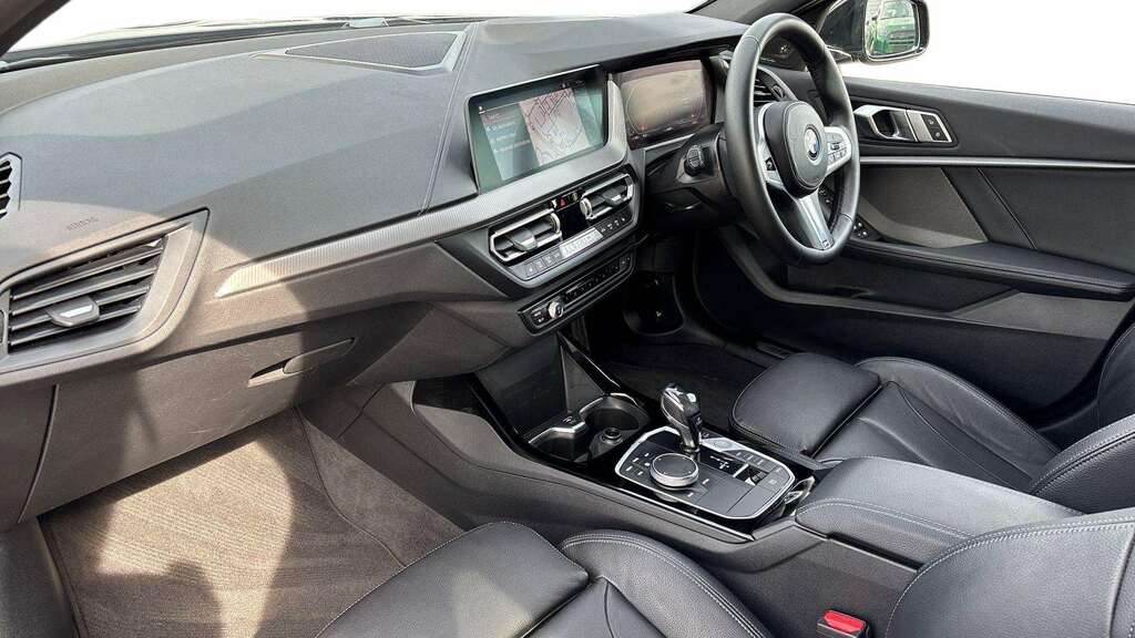 BMW 1 Series 1.5 118I Se Lcp Black #7