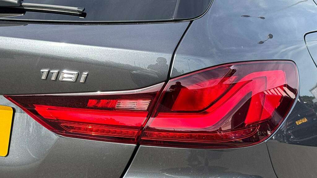 BMW 1 Series 1.5 118I Se Lcp Black #15
