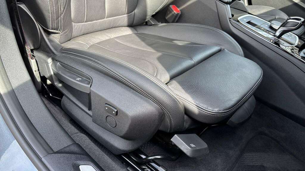 BMW 1 Series 1.5 118I Se Lcp Black #26