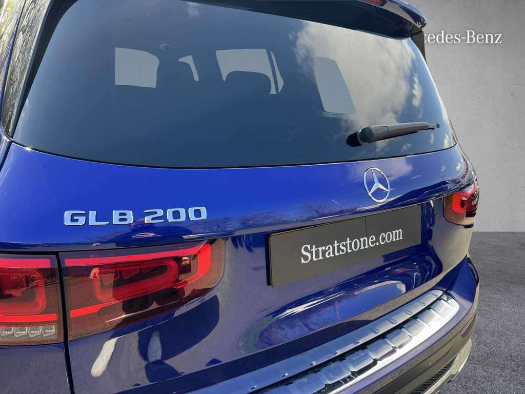 Mercedes-Benz GLB Class Glb 1.3 Glb 200 Amg Line 161 Bhp 1 Owner From N Black #11