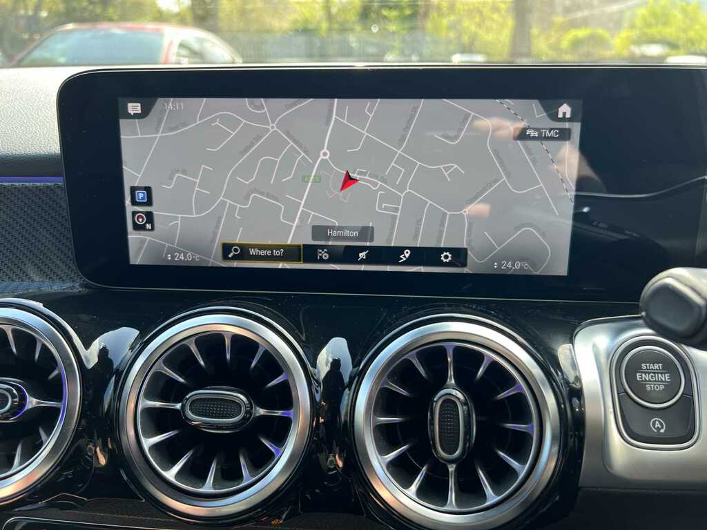 Mercedes-Benz GLB Class Glb 1.3 Glb 200 Amg Line 161 Bhp 1 Owner From N Black #34