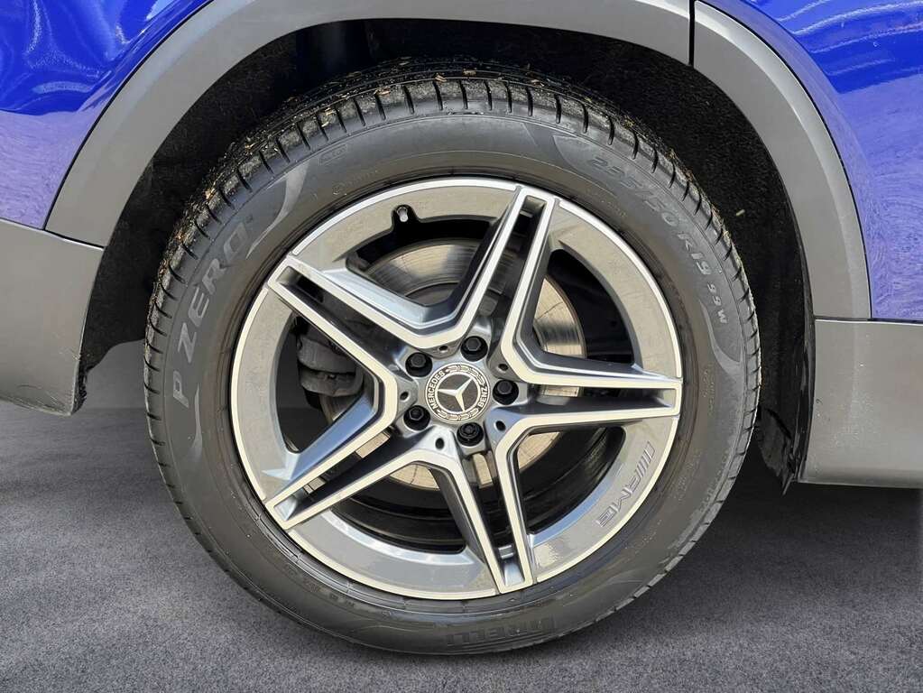 Mercedes-Benz GLB Class Glb 1.3 Glb 200 Amg Line 161 Bhp 1 Owner From N Black #9