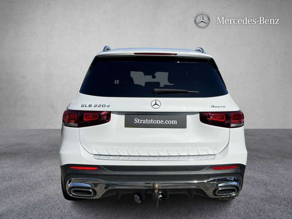 Mercedes-Benz GLB Class 220D 4Matic Amg Line Prem Plus 8G-tronic 2022 White #4
