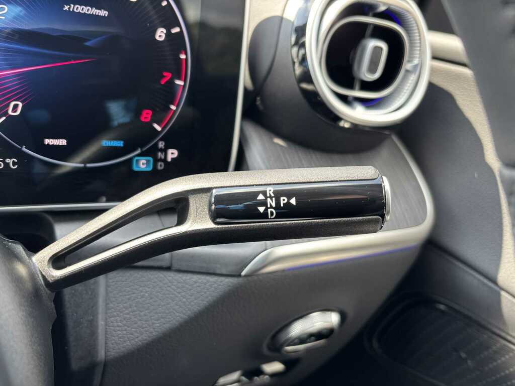 Mercedes-Benz GLC Class Glc 300De 4Matic Urban Edition 9G-tronic Grey #38