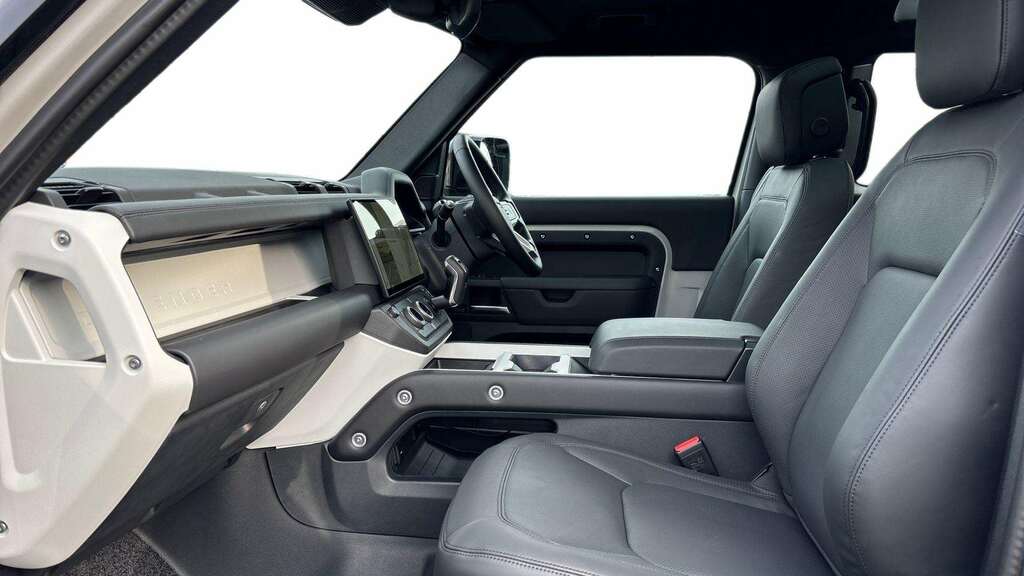 Land Rover Defender 90 3.0 D350 X-dynamic Hse 90 2025 Grey #3