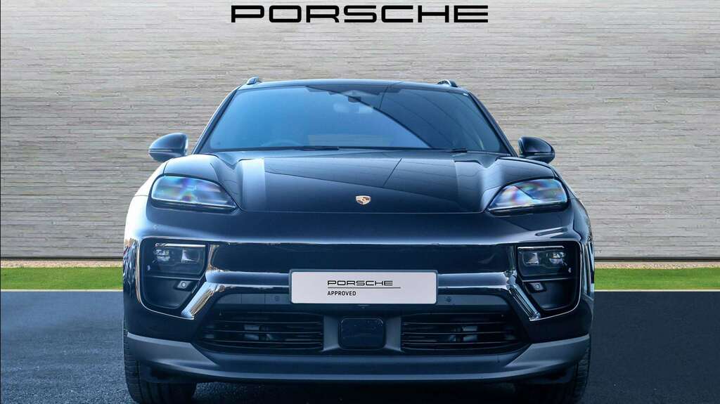 Porsche Macan 4 2026 Black #5