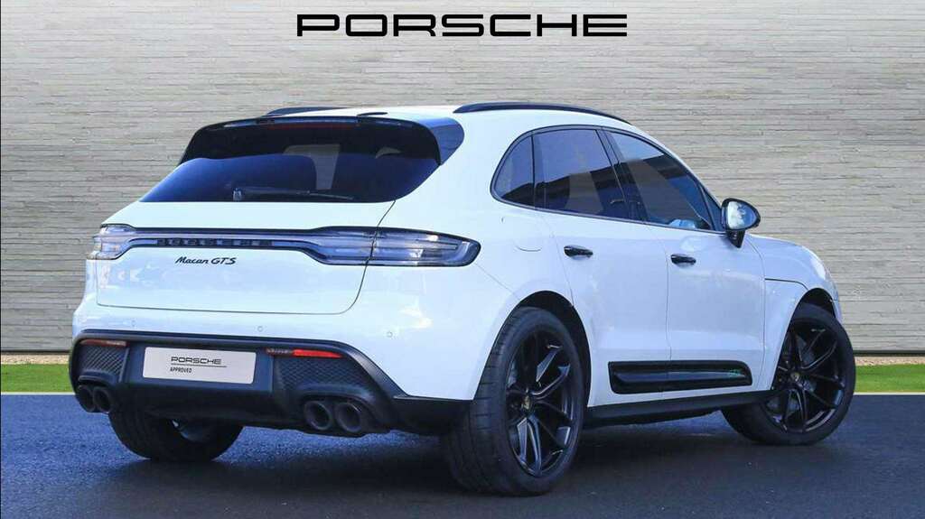 Porsche Macan Gts S-a 2026 White #2