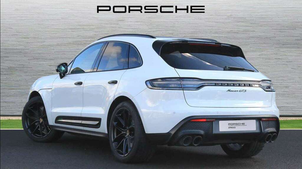 Porsche Macan Gts S-a 2026 White #3