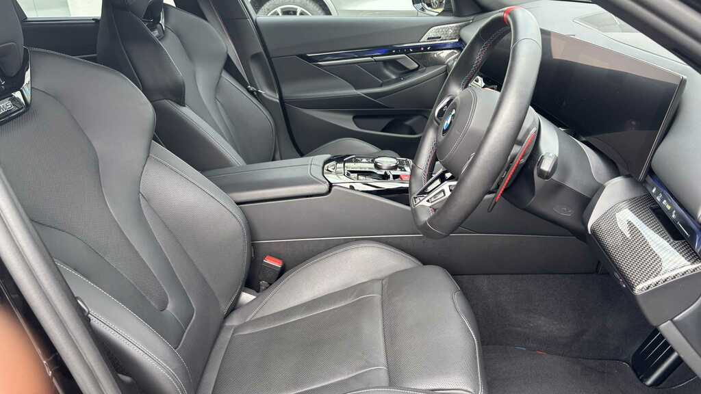 BMW M5 2024 4.4 22.1Kwh Saloon Plug-in Hybrid Red #20