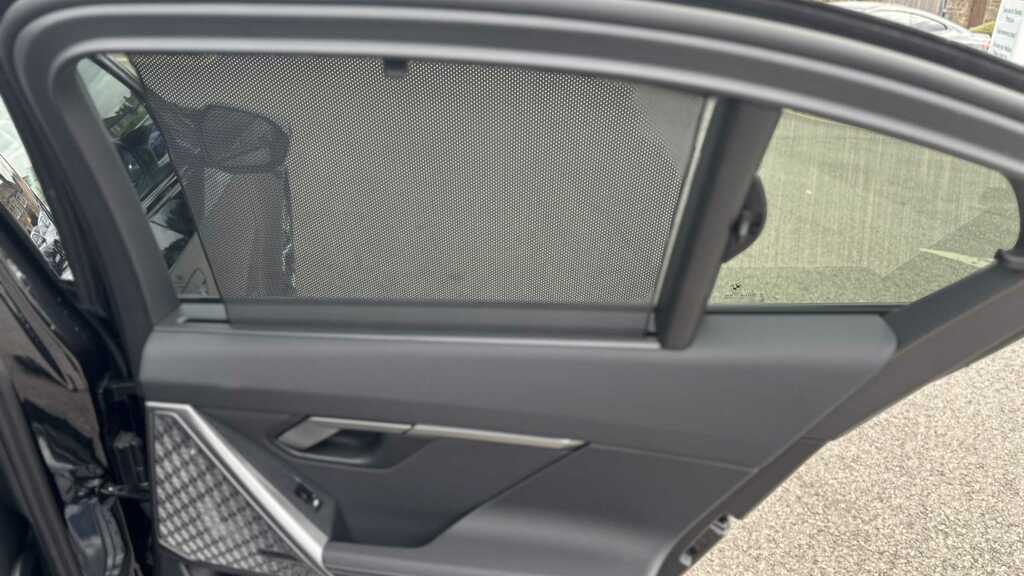 BMW M5 2024 4.4 22.1Kwh Saloon Plug-in Hybrid Red #24