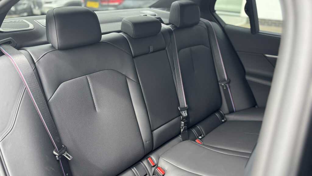 BMW M5 2024 4.4 22.1Kwh Saloon Plug-in Hybrid Red #22