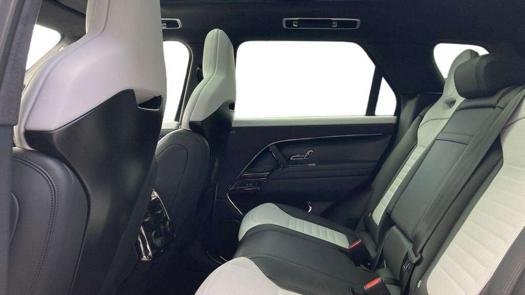 Land Rover Range Rover Sport 4.4 P635 V8 Sv Carbon 2026  #4