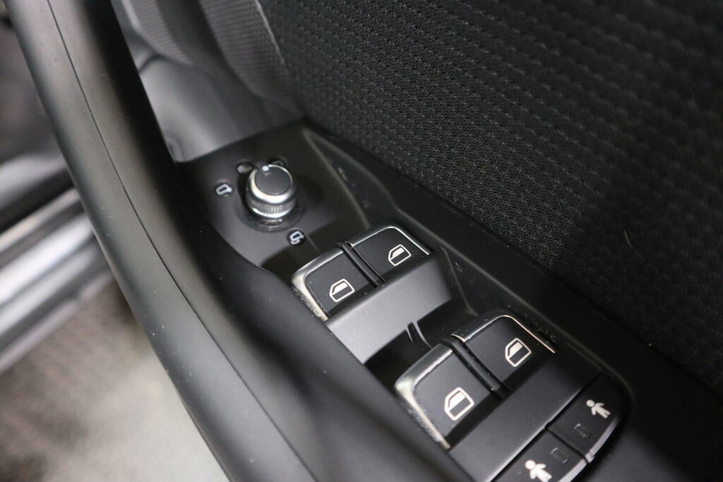 Audi Q3 2.0 Tdi Black Edition Suv S Tronic Quat Blue #45