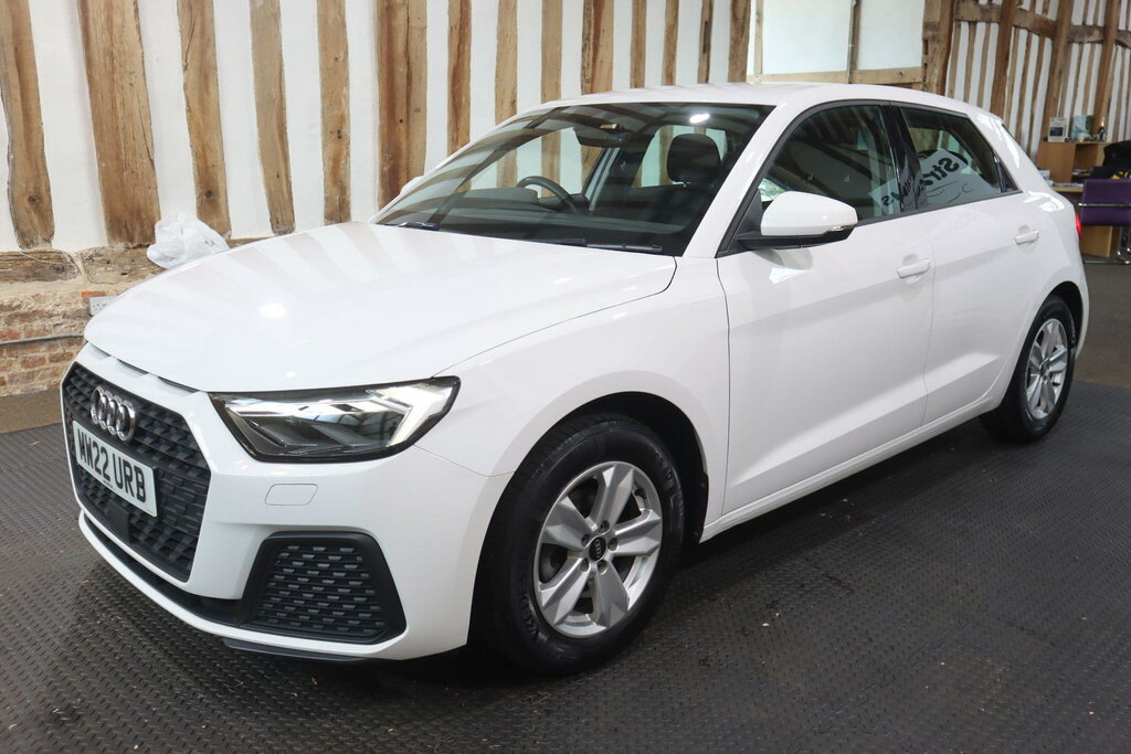 Audi A1 1.0 Tfsi 25 Technik Sportback Euro 6 S S White #4