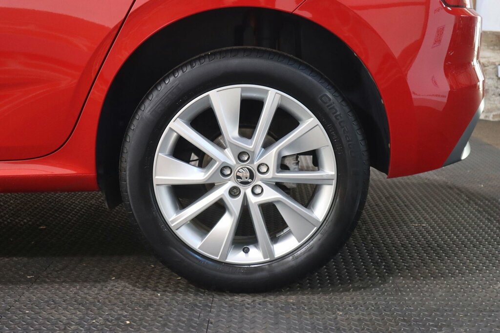 Skoda Kamiq 1.0 Tsi Se Black #43