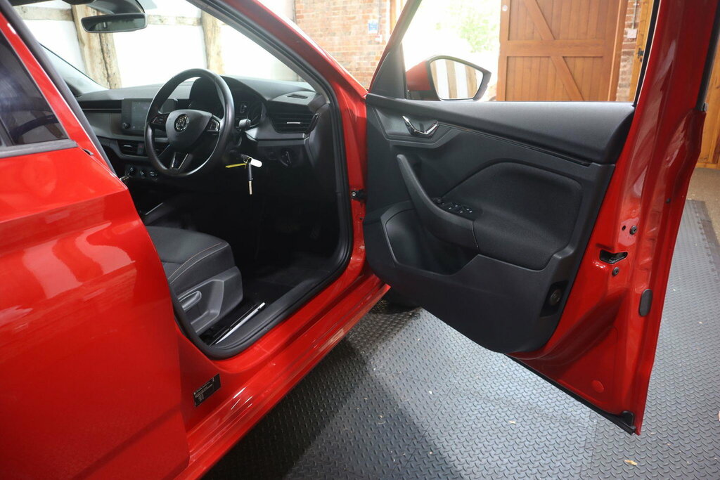 Skoda Kamiq 1.0 Tsi Se Black #8