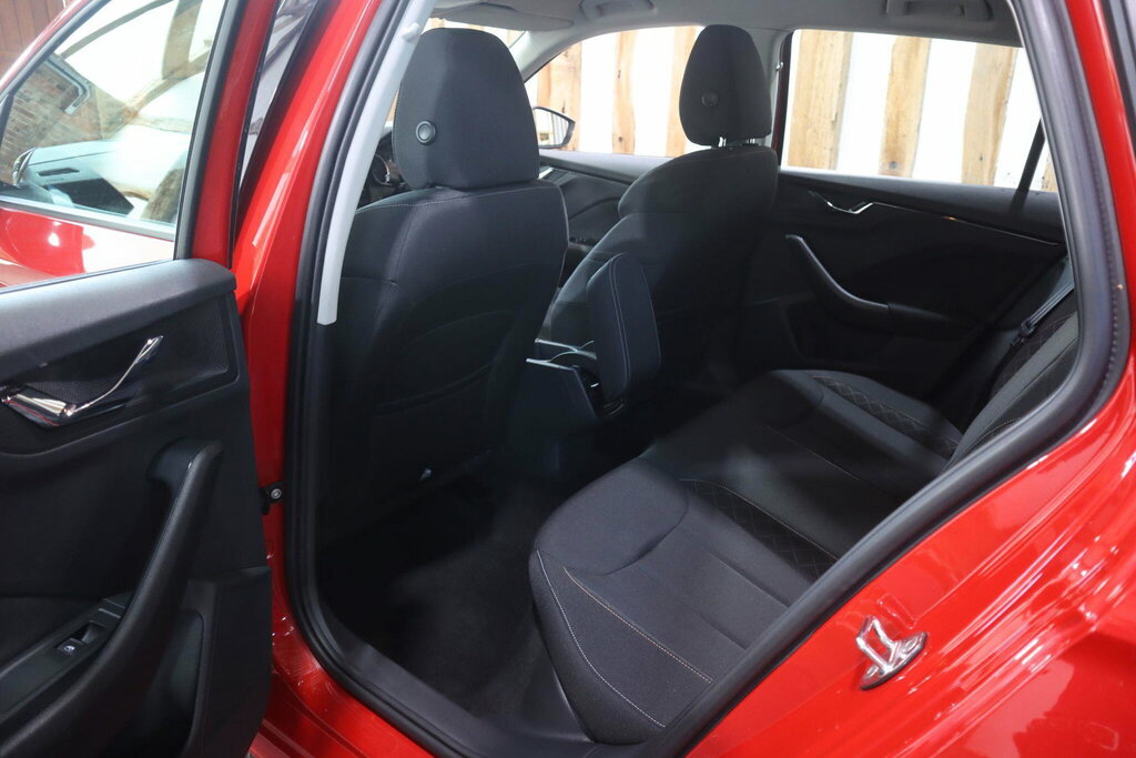 Skoda Kamiq 1.0 Tsi Se Black #35
