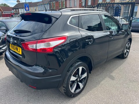 Nissan Qashqai 1.2 Dig-t N-connecta Black #5