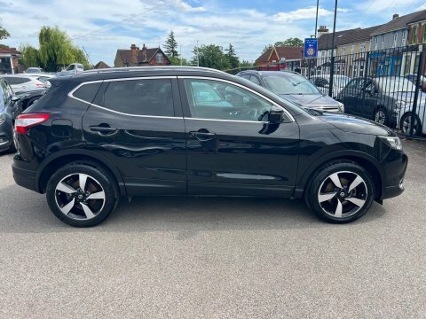 Nissan Qashqai 1.2 Dig-t N-connecta Black #6