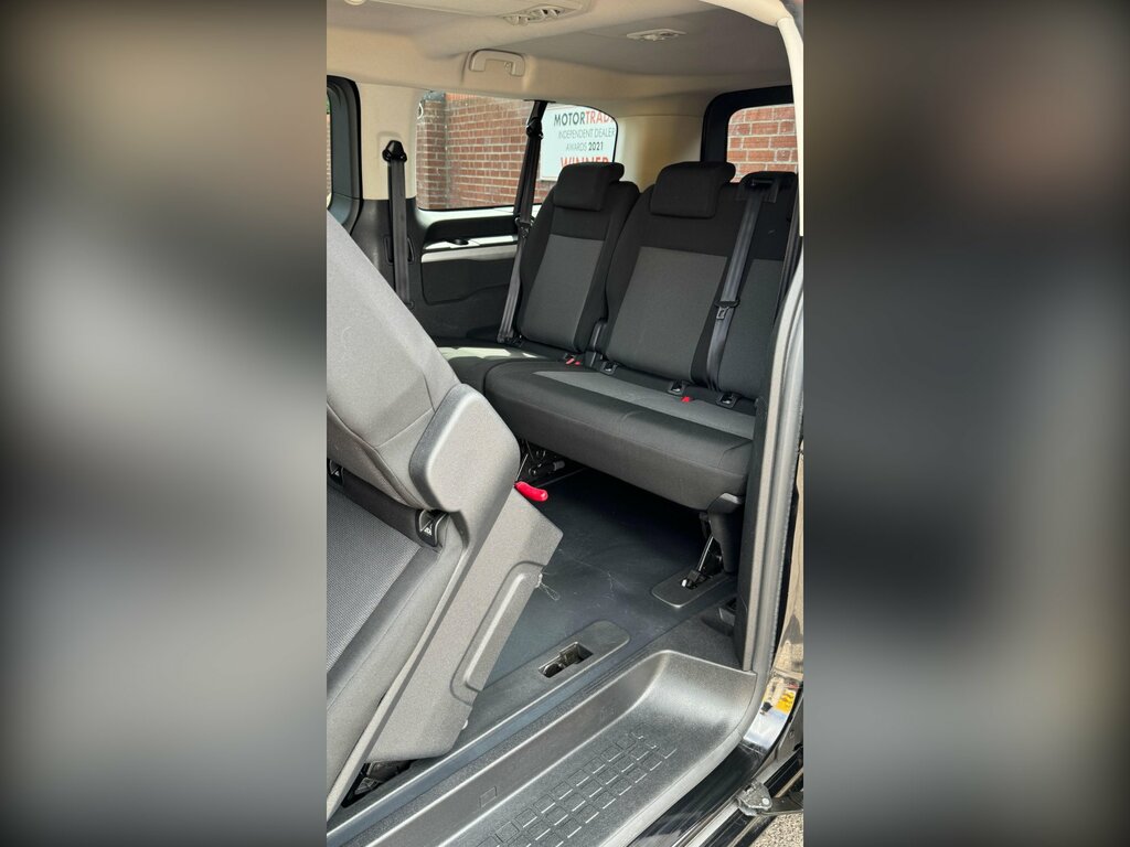 Toyota PROACE 2.0D Shuttle Long Mpv Lwb Euro 6 Black #2