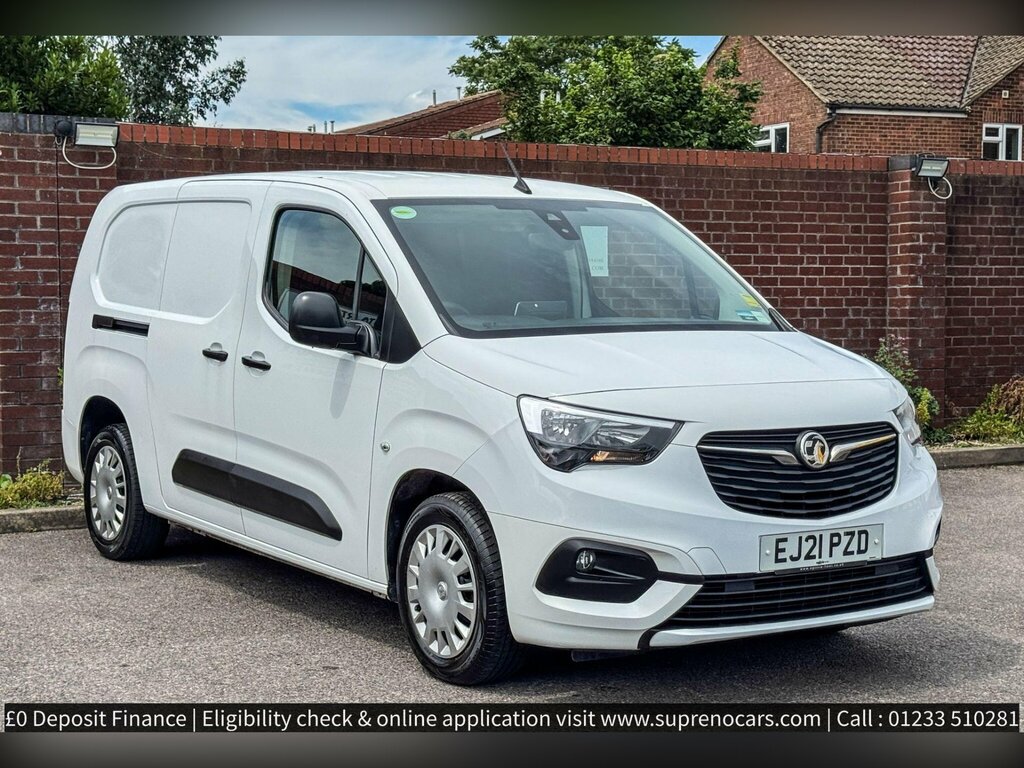 Vauxhall Combo 1.5 Turbo D 2300 Sportive Crew Van Double Cab White #4