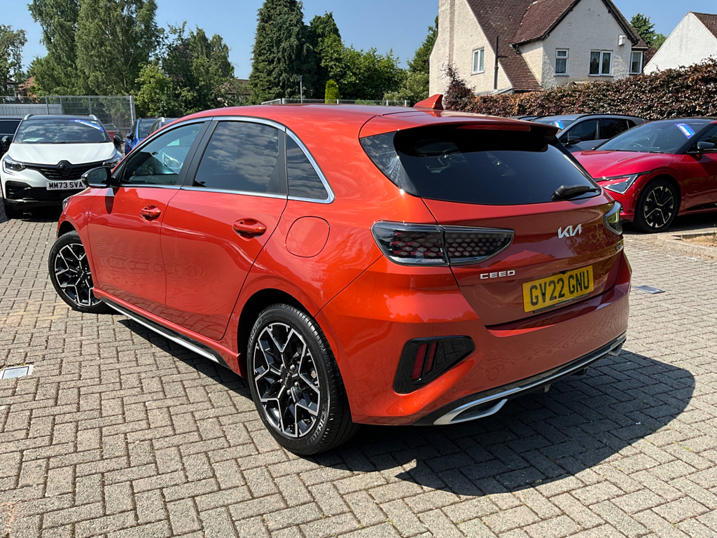Kia Ceed 1.5 T Gdi Gt Line Hatchback GV22GNU  #2