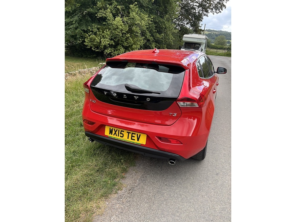 Volvo V40 1.5 T2 R-design 120 Bhp Euro 6 Silver #14