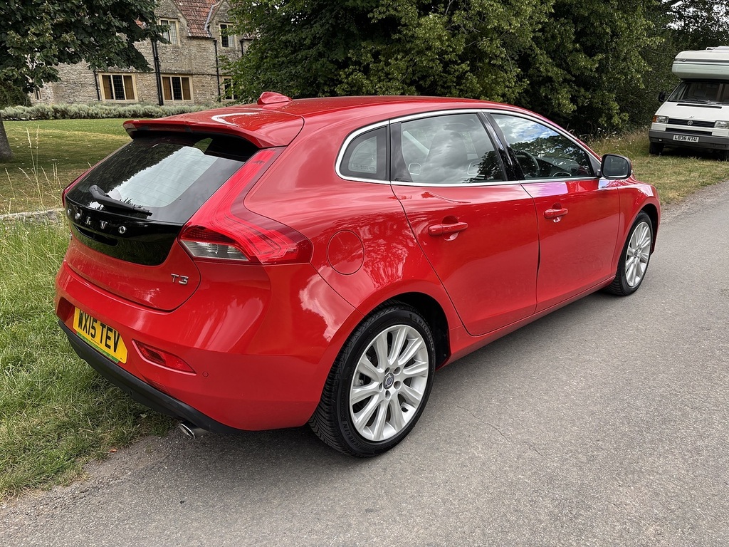 Volvo V40 T3 Se U556546 Red #6