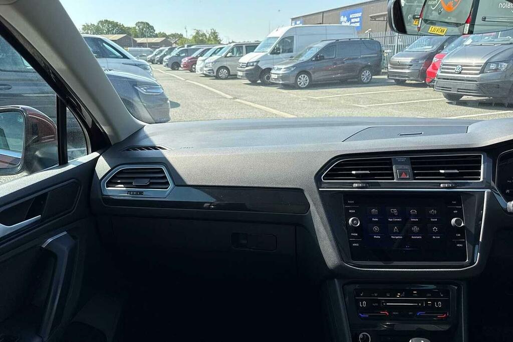 Volkswagen Tiguan R Blue #14