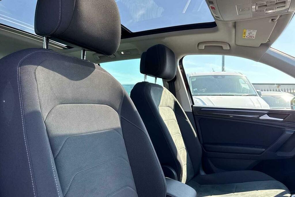 Volkswagen Tiguan R Blue #20