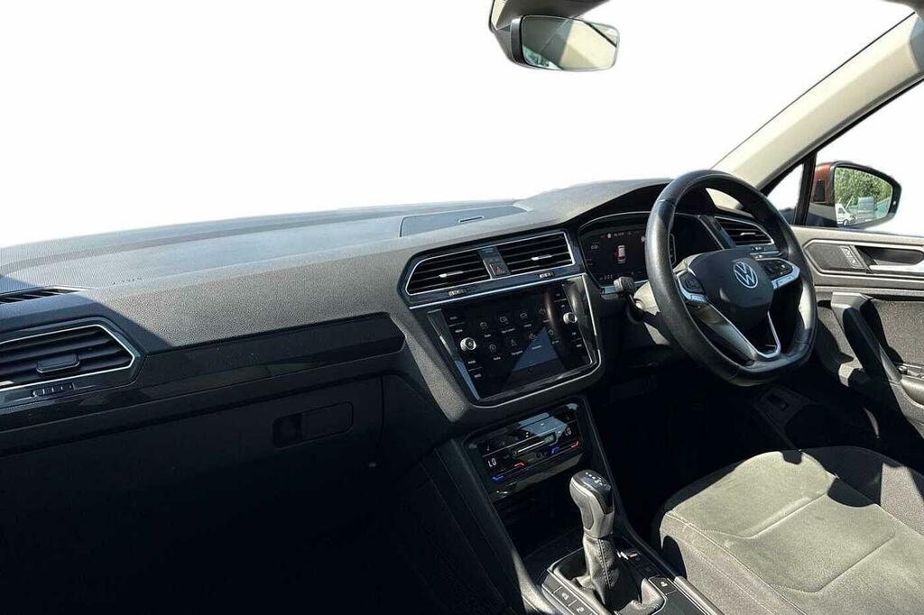 Volkswagen Tiguan 2.0 Tdi Elegance Dsg Brown #2