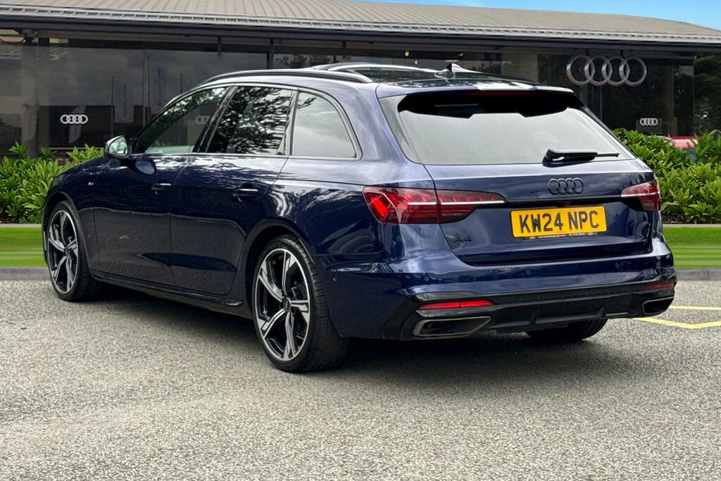 Audi A4 Avant Avant Black Edition 35 Tfsi 150 Ps S Tronic Blue #2