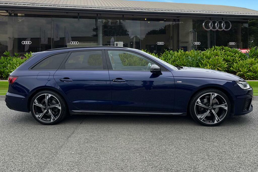 Audi A4 Avant Avant Black Edition 35 Tfsi 150 Ps S Tronic Blue #3