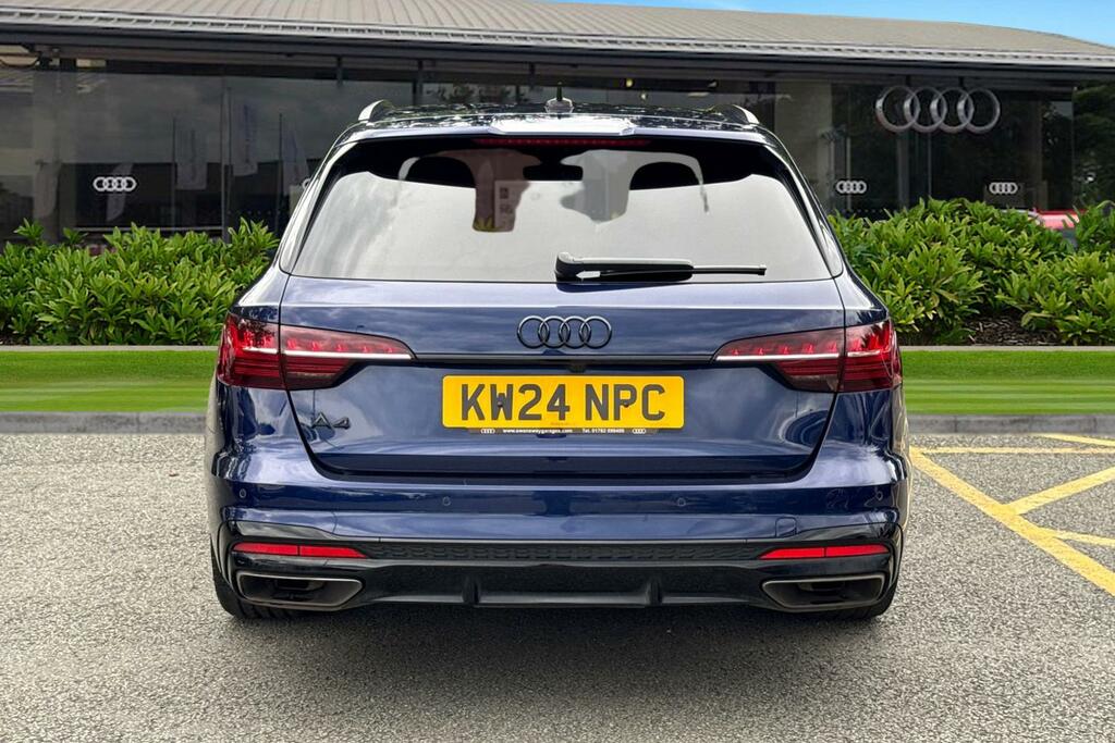 Audi A4 Avant Avant Black Edition 35 Tfsi 150 Ps S Tronic Blue #4