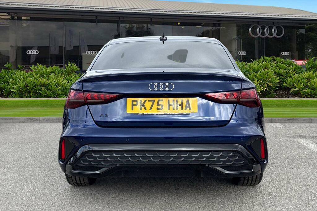 Audi A3 S Line Tfsi 116 Ps S Tronic PK75HHA Blue #4