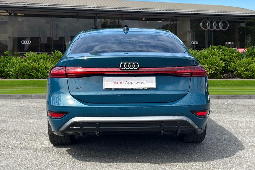 Audi A6 S Line E-tron Performance 270,00 Kw Blue #4