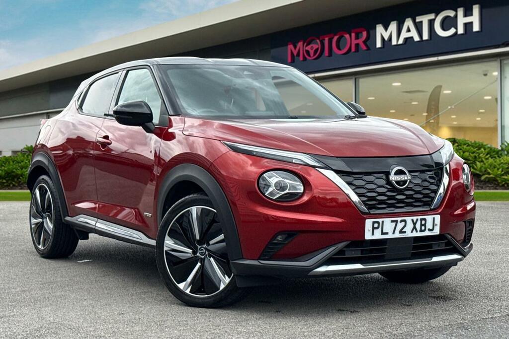 Nissan Juke 1.6 Hybrid Tekna Red