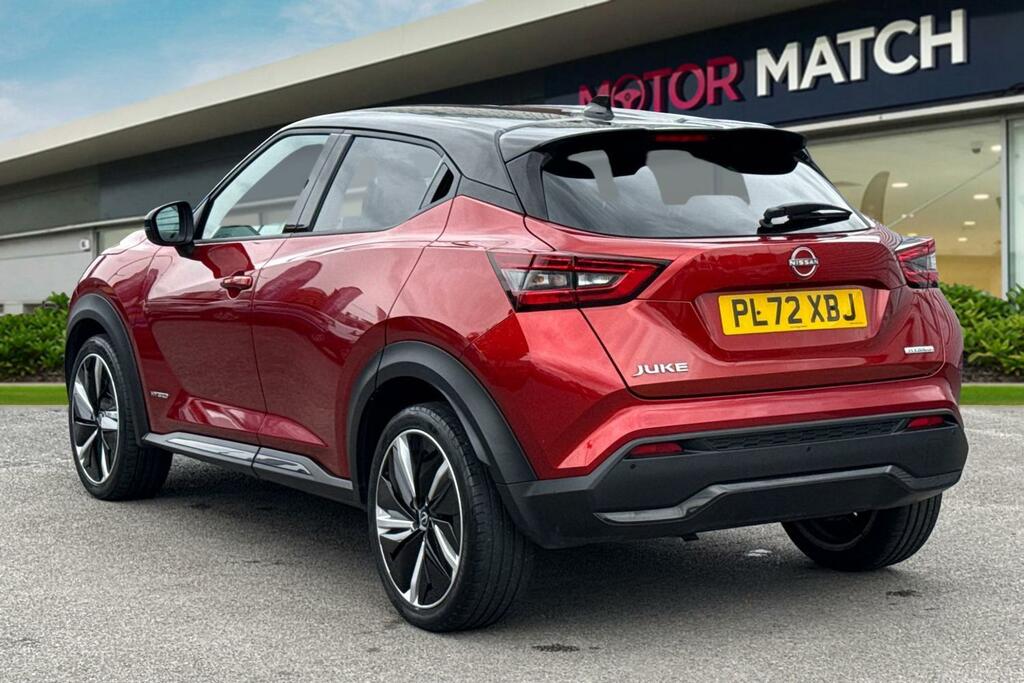 Nissan Juke 1.6 Hybrid Tekna Red #2