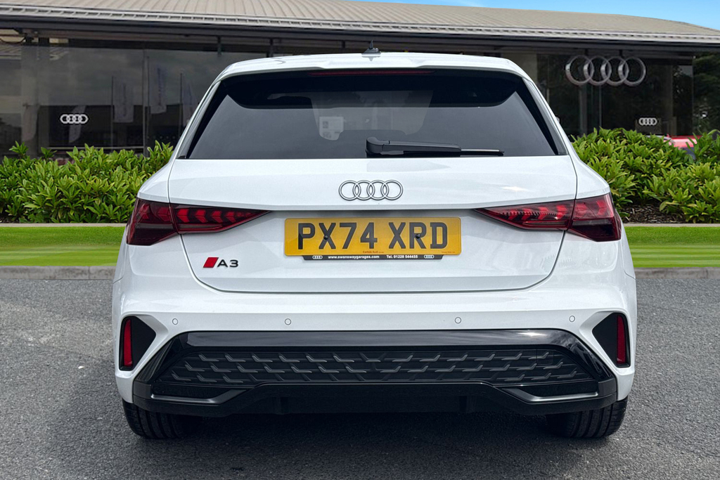Audi A3 S Line 30 Tfsi 116 Ps 6-Speed White #4