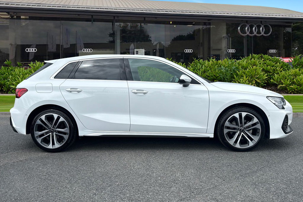 Audi A3 S Line 30 Tfsi 116 Ps 6-Speed White #3