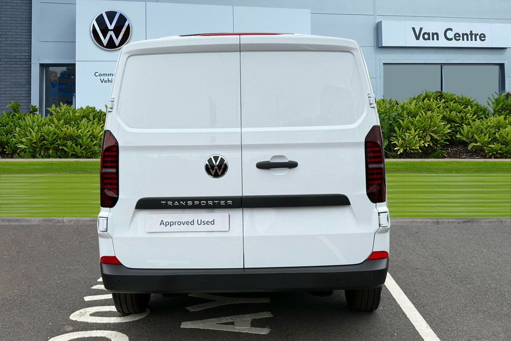 Volkswagen Transporter 2.0 Tdi 150 Commerce Van White #4