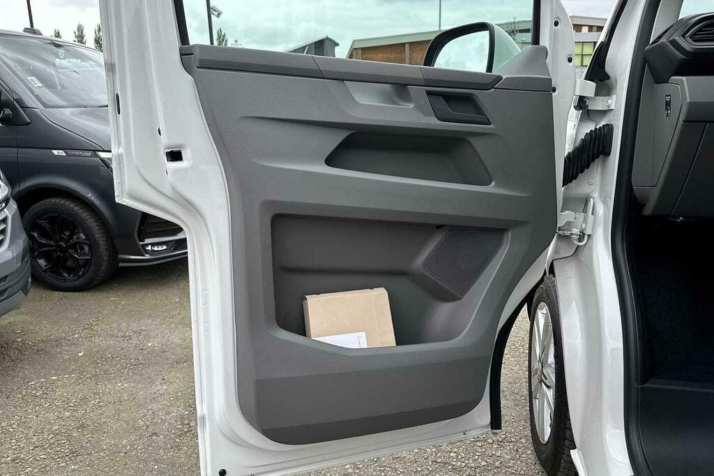 Volkswagen Transporter Lwb 2.0 Tdi 150 Highlin White #32