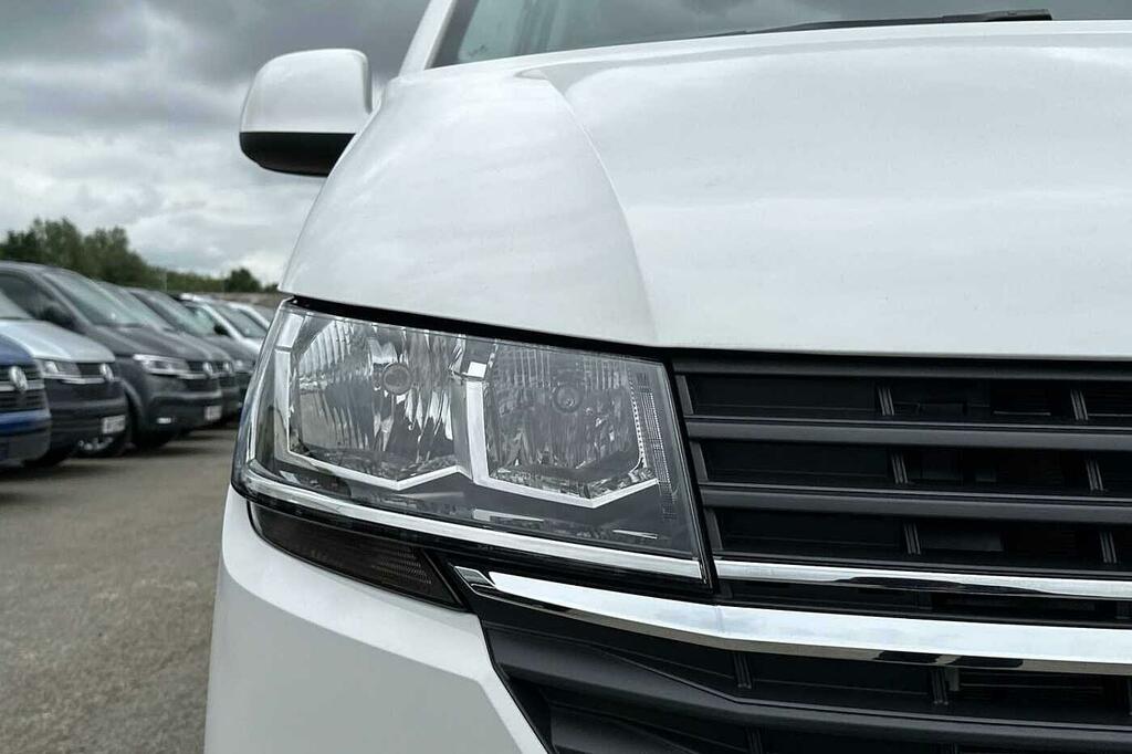 Volkswagen Transporter Lwb 2.0 Tdi 150 Highlin White #25