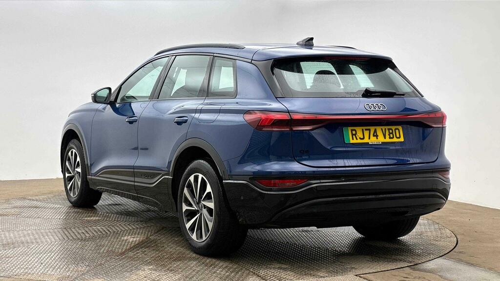 Audi Q6 E-Tron Q6 Suv Sport E-tron Performance 225,00 Kw Blue #2
