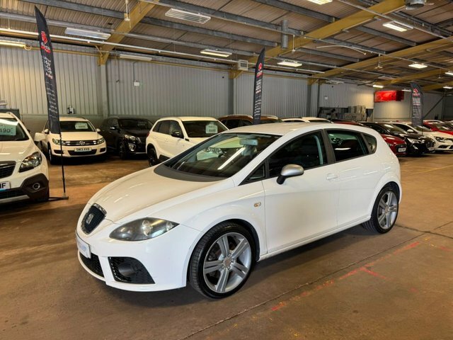 Seat Leon Hatchback White