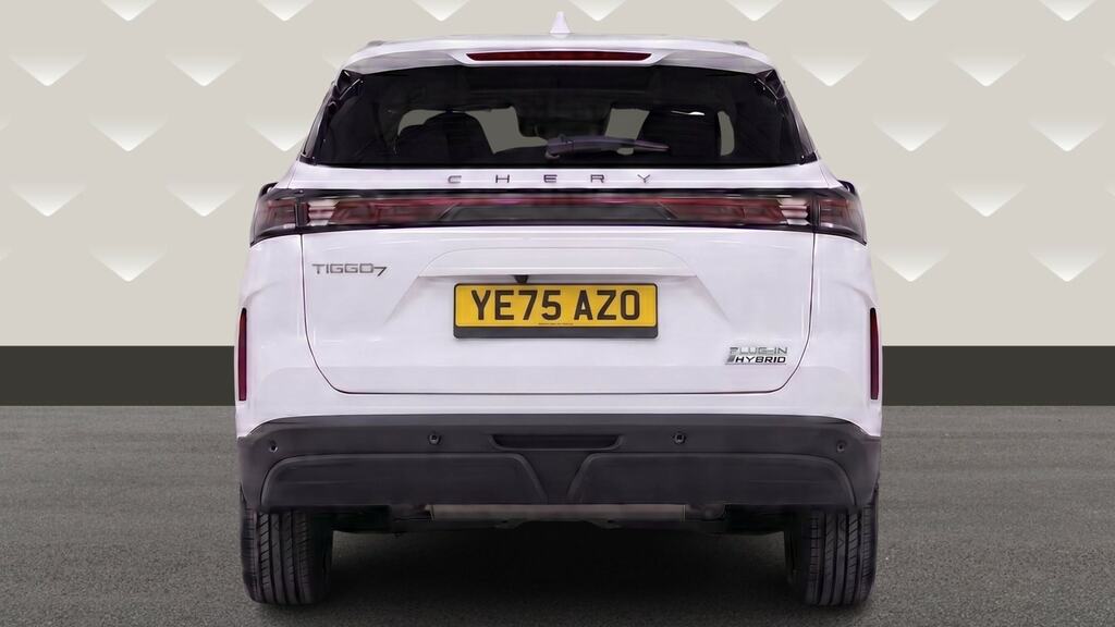 Chery Tiggo 7 1.5T Phev Summit Dht YE75AZO White #5