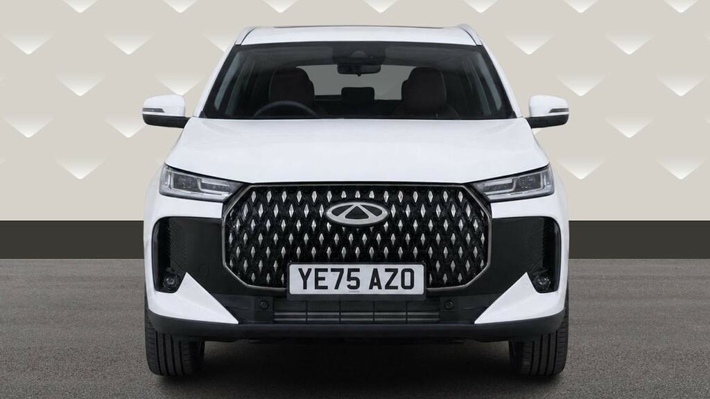 Chery Tiggo 7 1.5T Phev Summit Dht YE75AZO White #4