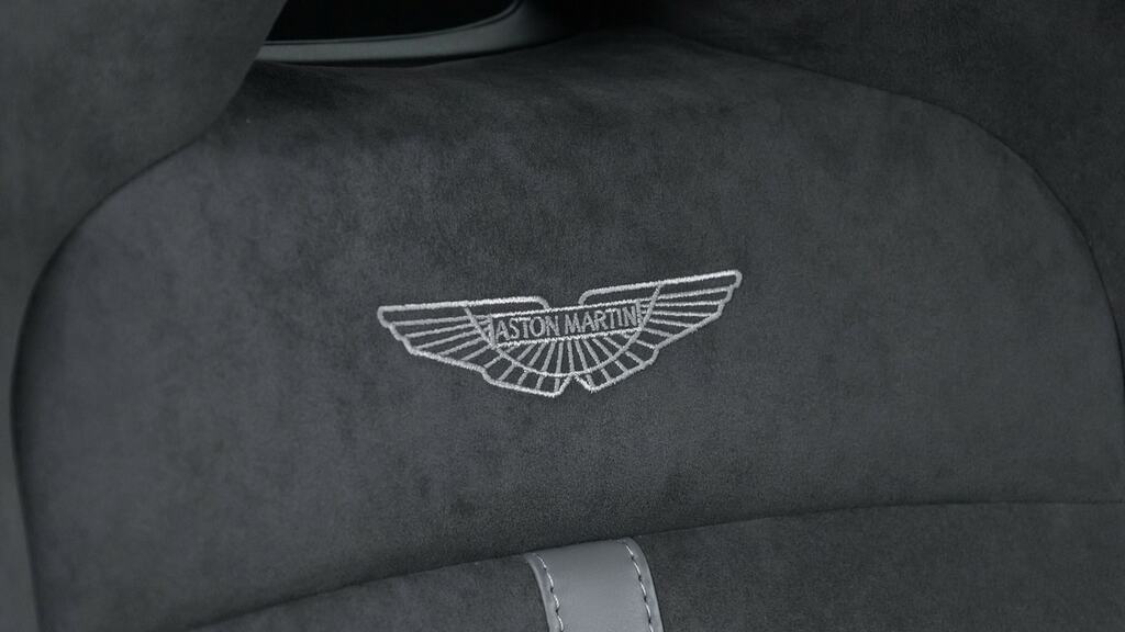 Aston Martin V8 V8 550 Touchtronic 3,982 cc Grey #68